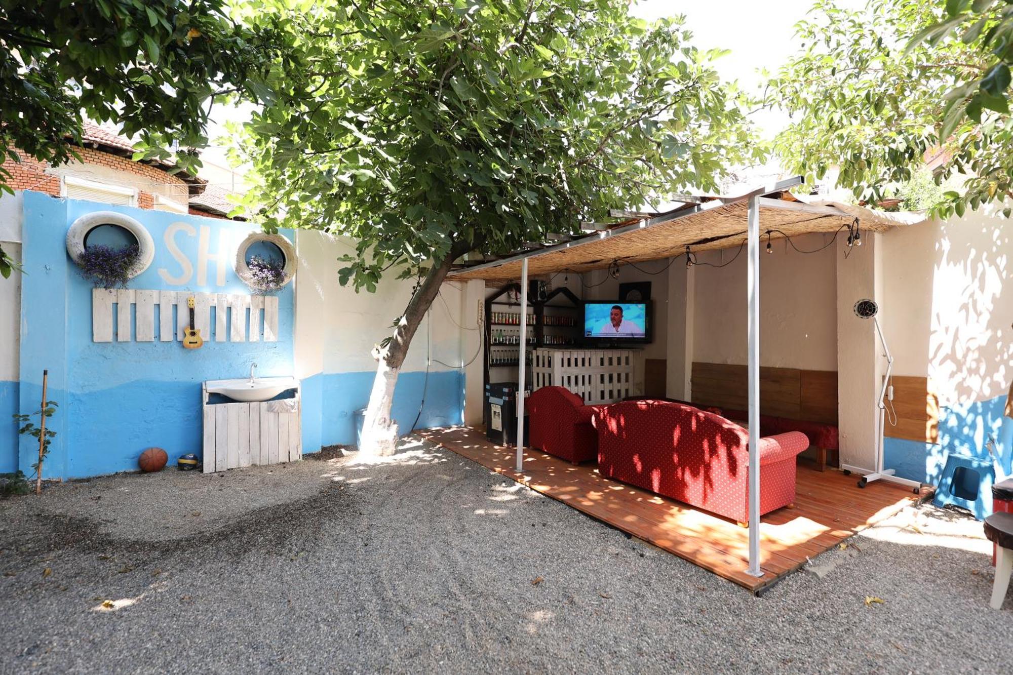 Hostel Osho Tirana Buitenkant foto