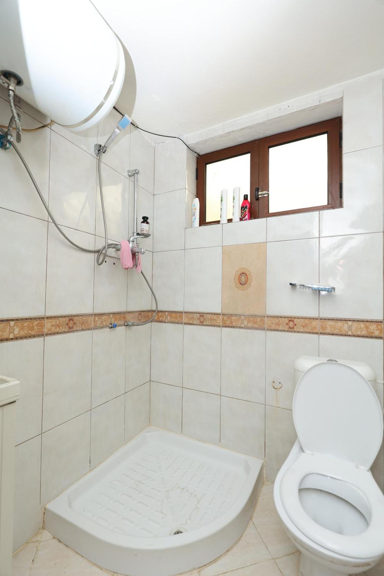 Hostel Osho Tirana Buitenkant foto